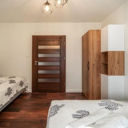 Sun & Snow C Z Sauna Apartment