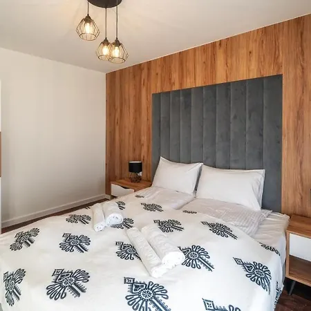Sun & Snow C Z Sauna Apartment